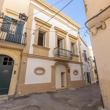 Dimora Del Centro غالّيبولي